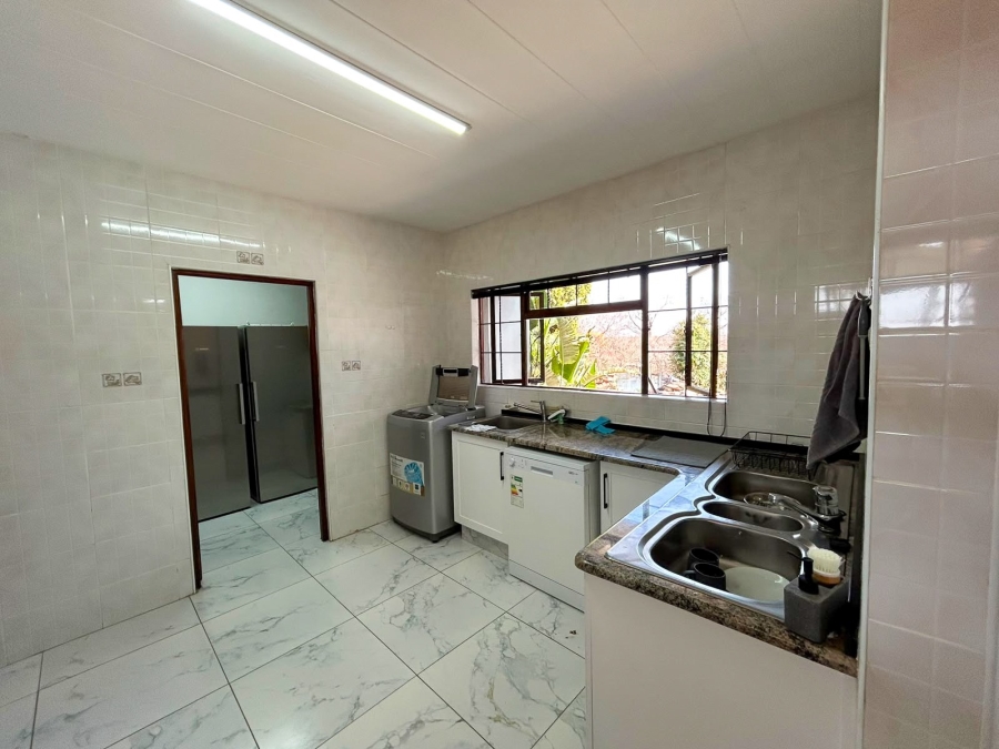 6 Bedroom Property for Sale in Potchefstroom Rural North West